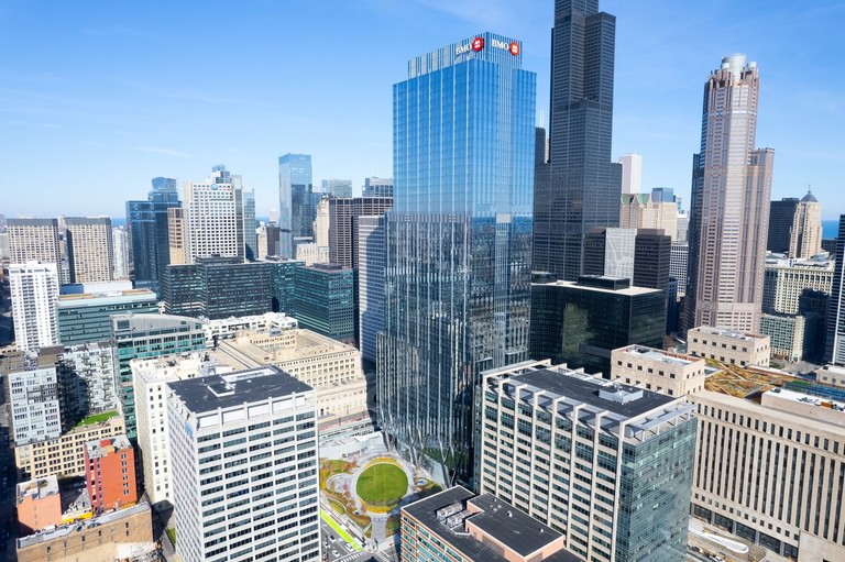 GP Completes Chicago's Healthiest Office Tower image 3