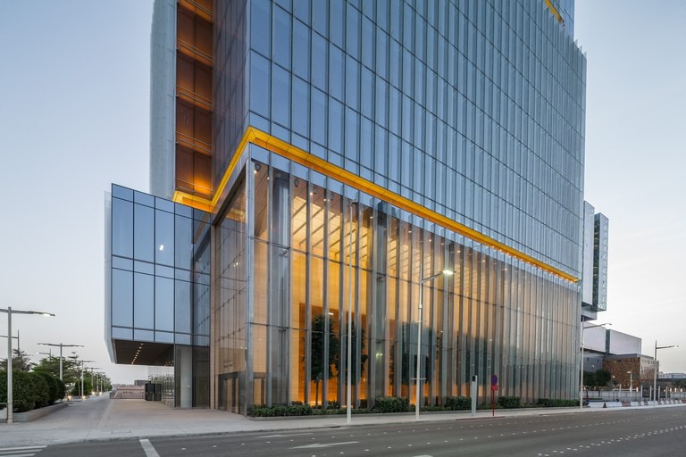 Goettsch Partners Receives Three CTBUH Awards image 6