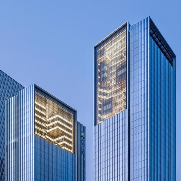 News thumbnail for Goettsch Partners Completes Dual-Tower Headquarters Complex With Transparent "Sky Village" at the Top